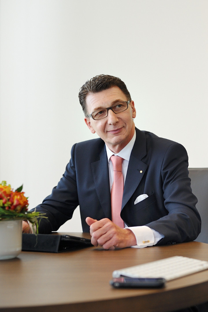 Vorstandsvorsitzender der Signal Iduna Gruppe, Versicherung, Dortmund, Hamburg